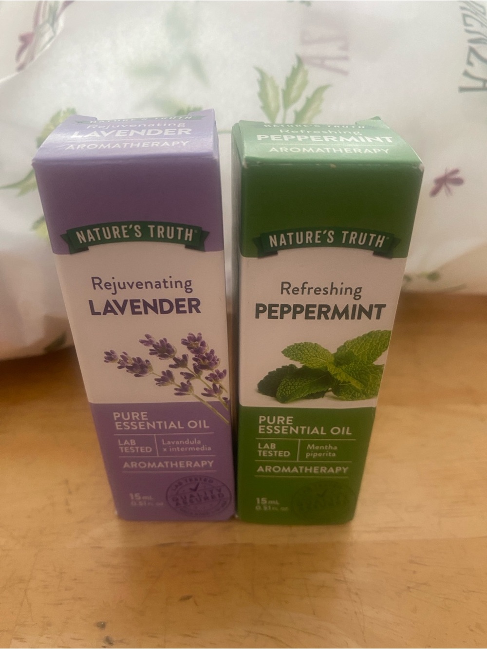 Set of 2 pure essential oils lavender and peppermint oil. NIB NWT .51 oz ea